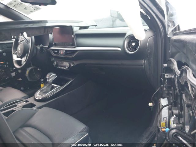 3KPF54AD2RE752114 KIA Forte Gt-line