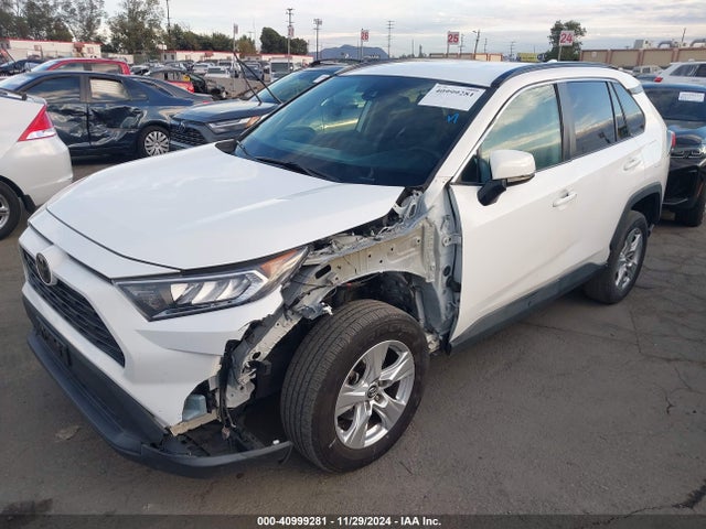 Toyota Rav4 Xle 2021 2T3W1RFV5MW120103 Image 2