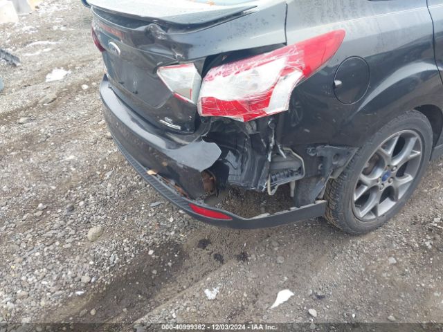 1FADP3F25EL148566 Ford FOCUS SE