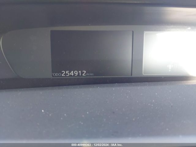 JTDKARFU7K3070584 Toyota Prius Le