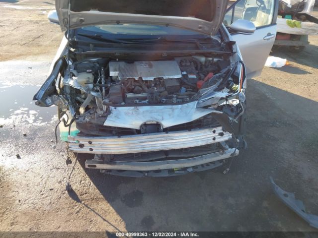 JTDKARFU7K3070584 Toyota Prius Le
