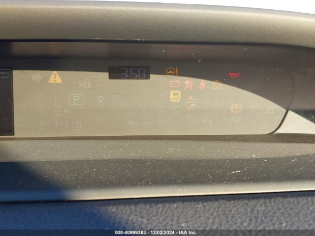 JTDKARFU7K3070584 Toyota Prius Le