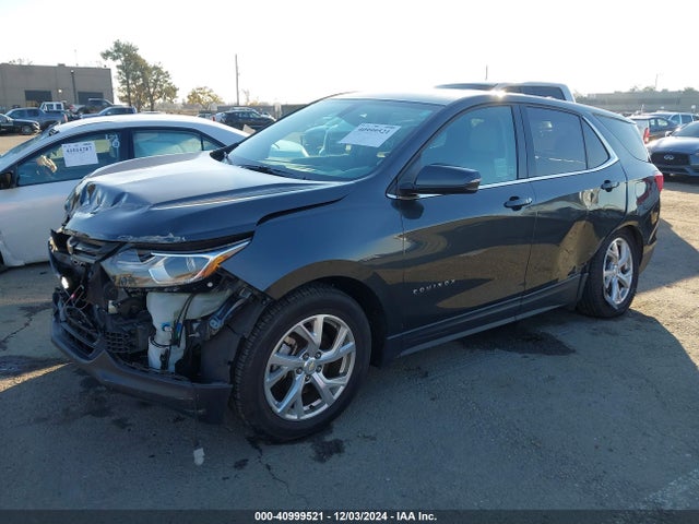Chevrolet EQUINOX LT 2018 2GNAXTEX6J6168345 Image 2