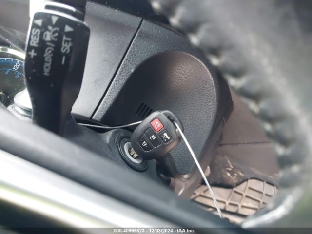 5YFBURHE9HP610157 Toyota COROLLA SE