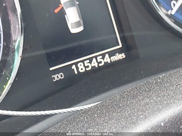 5YFBURHE9HP610157 Toyota COROLLA SE