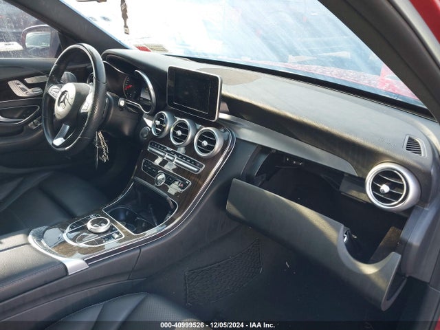 WDDWF4KB0JR386579 Mercedes-Benz C 300 4matic