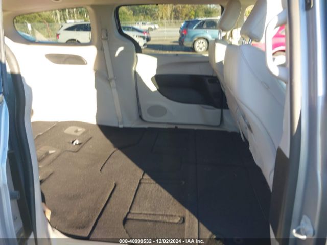 2C4RC1DG3MR531894 Chrysler Voyager Lxi