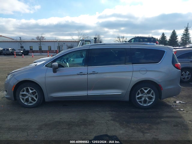 Chrysler Pacifica Touring-l Plus 2017 2C4RC1EG9HR850933 Image 14