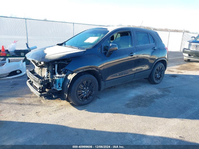 Chevrolet TRAX LS 2018 3GNCJKSB6JL349650 Image 2
