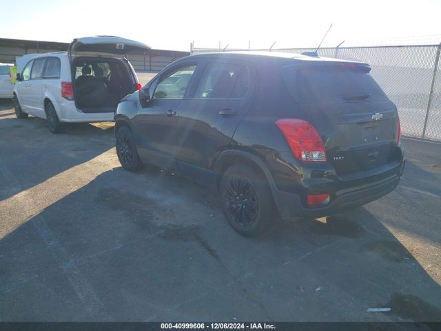 Chevrolet TRAX LS 2018 3GNCJKSB6JL349650 Image 3
