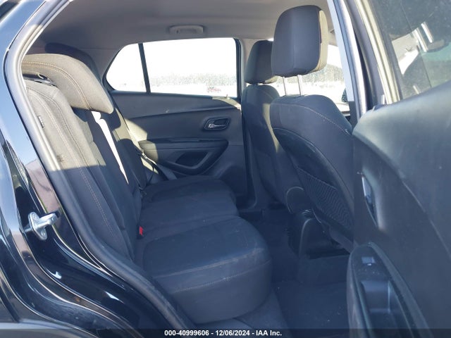 Chevrolet TRAX LS 2018 3GNCJKSB6JL349650 Image 8