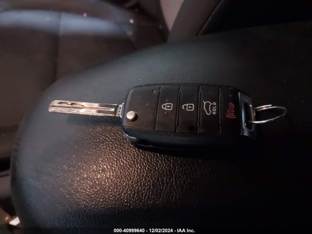 KIA Soul 2015 KNDJN2A29F7226832 Image 11