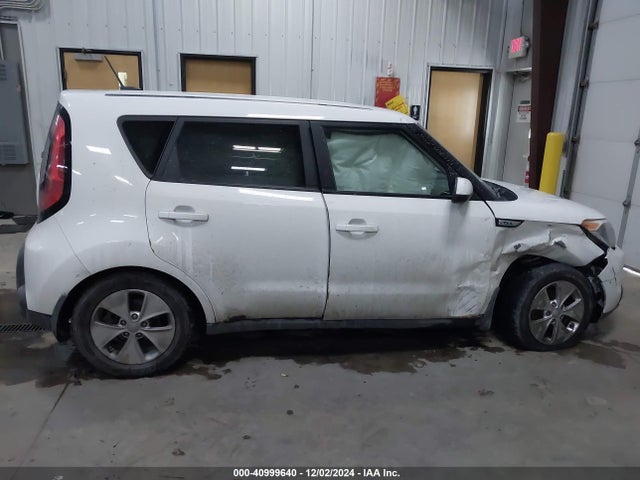 KIA Soul 2015 KNDJN2A29F7226832 Image 13