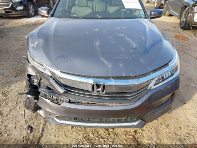 1HGCR3F92GA033002 Honda Accord Touring