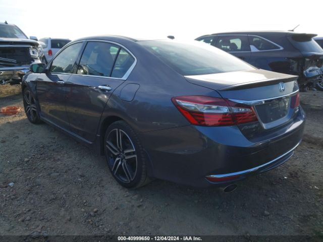 1HGCR3F92GA033002 Honda Accord Touring