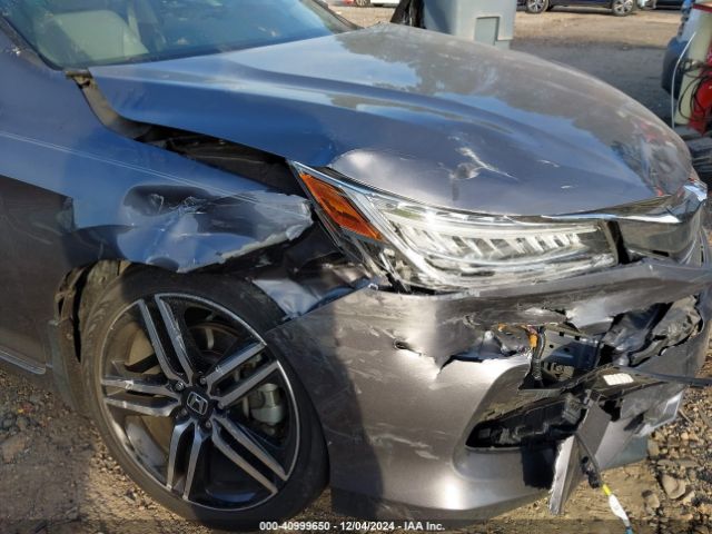 1HGCR3F92GA033002 Honda Accord Touring