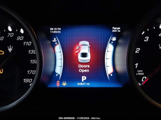 Maserati Ghibli S Q4 2014 ZAM57RTAXEE111227 Image 15