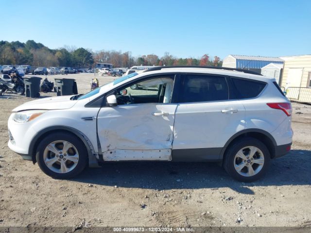1FMCU0GXXFUA99654 Ford ESCAPE SE