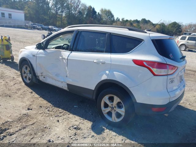 1FMCU0GXXFUA99654 Ford ESCAPE SE