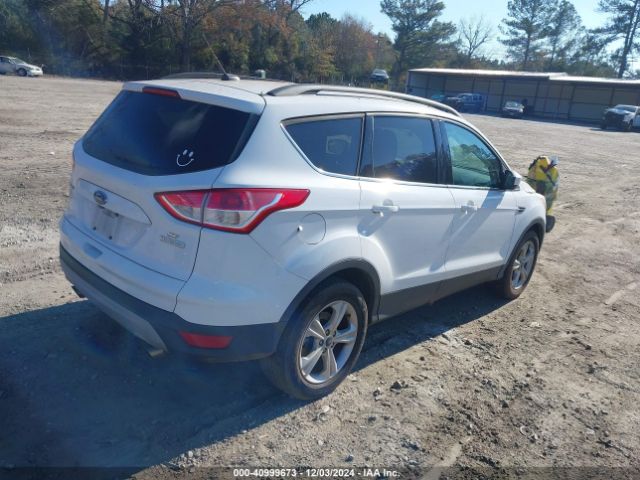 1FMCU0GXXFUA99654 Ford ESCAPE SE