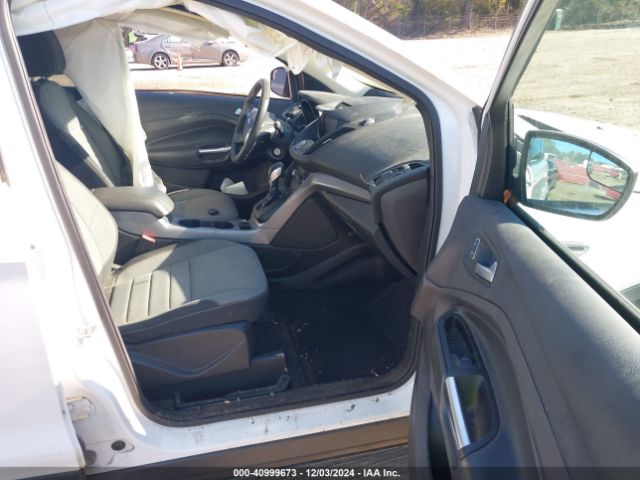 1FMCU0GXXFUA99654 Ford ESCAPE SE