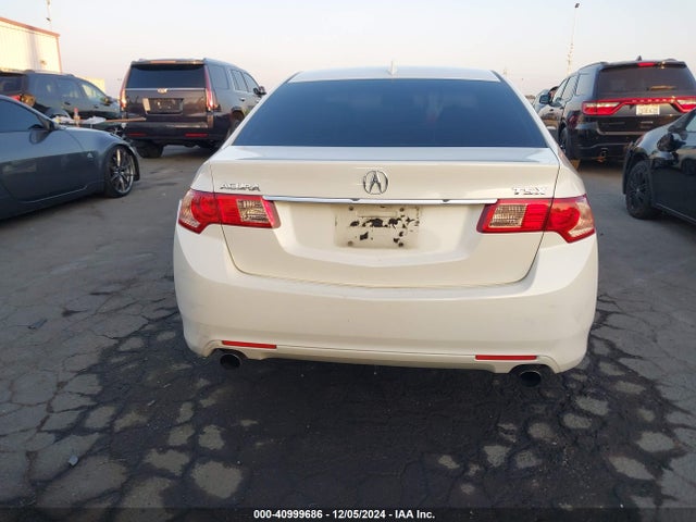 40999686 :رقم المزاد ، JH4CU2F61BC002722 vin ، 2011 Acura Tsx 2.4 مزاد بيع