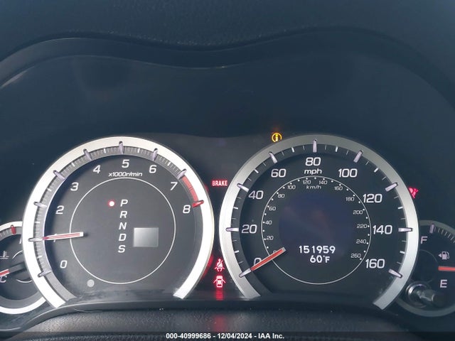 40999686 :رقم المزاد ، JH4CU2F61BC002722 vin ، 2011 Acura Tsx 2.4 مزاد بيع