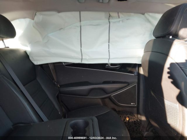 5XYPKDA59GG008113 KIA Sorento 3.3l Sx