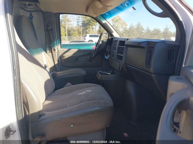 1GCWGGBA6E1122934 Chevrolet Express 2500 Work Van