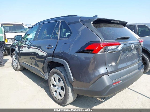 Toyota RAV4 LE 2021 2T3H1RFV9MW136118 Image 3