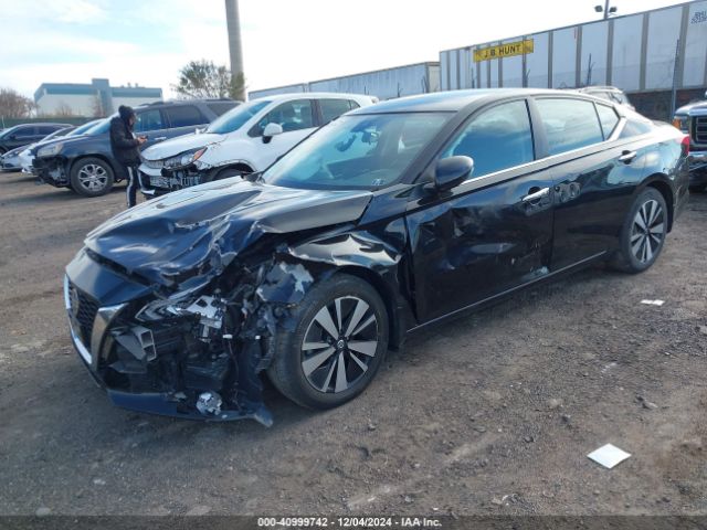 1N4BL4DV4NN329099 Nissan Altima Sv Fwd