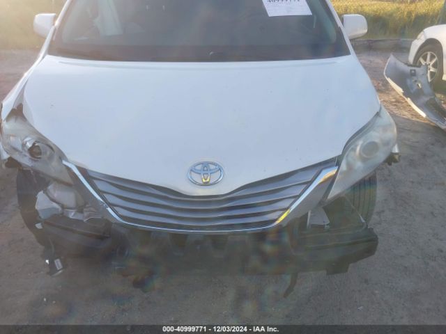 5TDYZ3DC6HS802639 Toyota Sienna Xle/limited