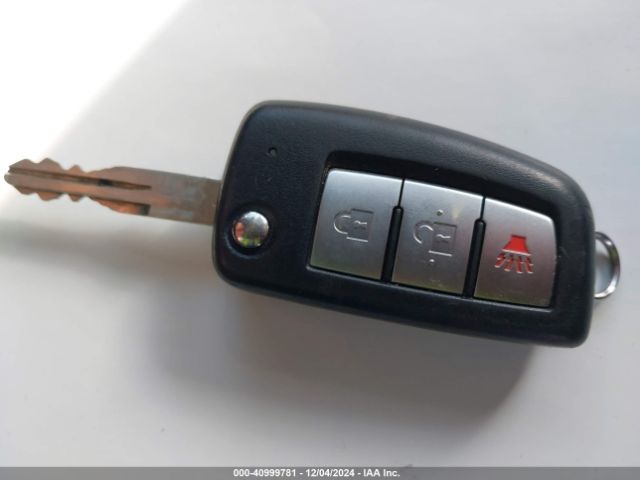 JN1BJ1CR8KW315900 Nissan Rogue Sport S