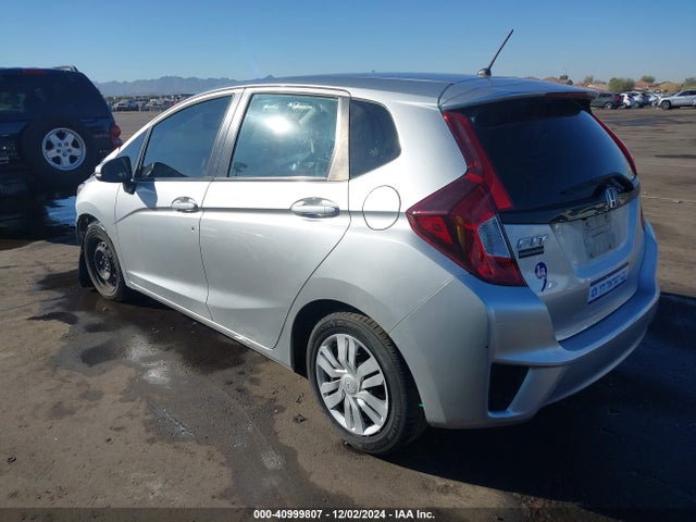 Honda FIT LX 2016 JHMGK5H51GX025558 Image 3