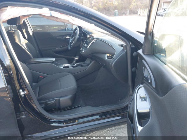 1G1ZD5ST0PF136712 Chevrolet Malibu Fwd 1lt