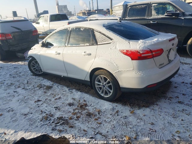 Ford FOCUS SE 2016 1FADP3F24GL287591 Image 3
