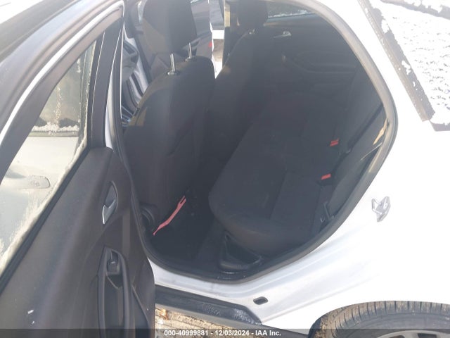 Ford FOCUS SE 2016 1FADP3F24GL287591 Image 8