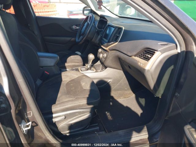 1C4PJLCBXGW107106 Jeep Cherokee Latitude