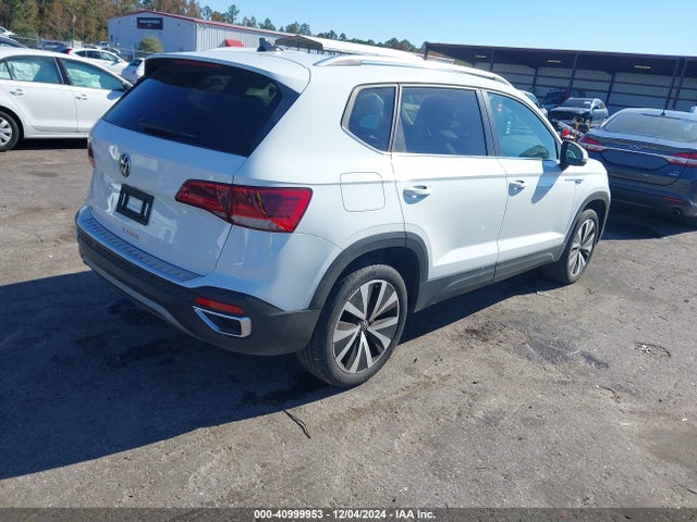 3VVLX7B24NM068923 Volkswagen Taos 1.5t Se