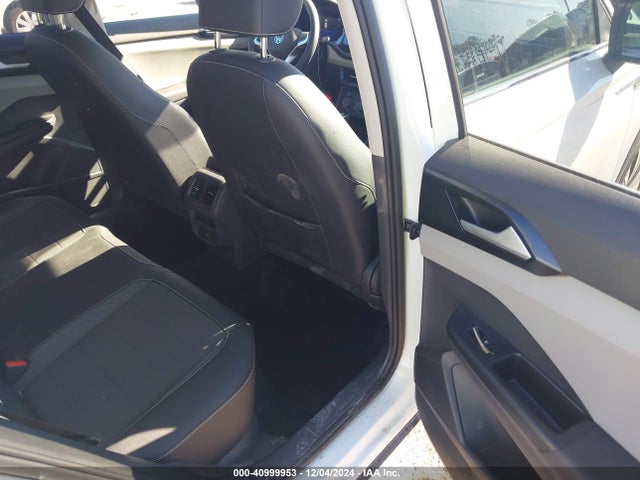 3VVLX7B24NM068923 Volkswagen Taos 1.5t Se
