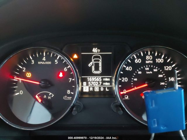 JN8AS5MT5FW661582 Nissan Rogue Select S