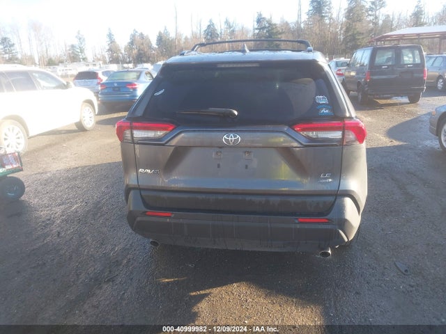 Toyota RAV4 LE 2019 JTMG1RFV4KD030701 Image 16