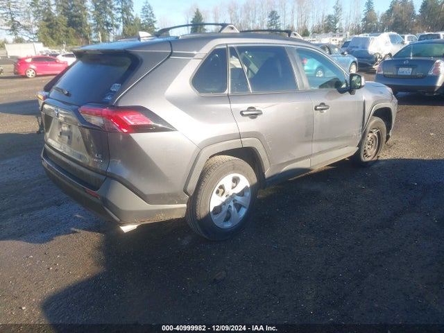 Toyota RAV4 LE 2019 JTMG1RFV4KD030701 Image 4