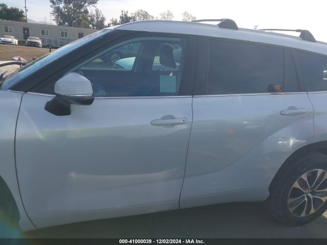 Toyota Highlander Xle 2023 5TDKDRAH9PS005632 Image 14