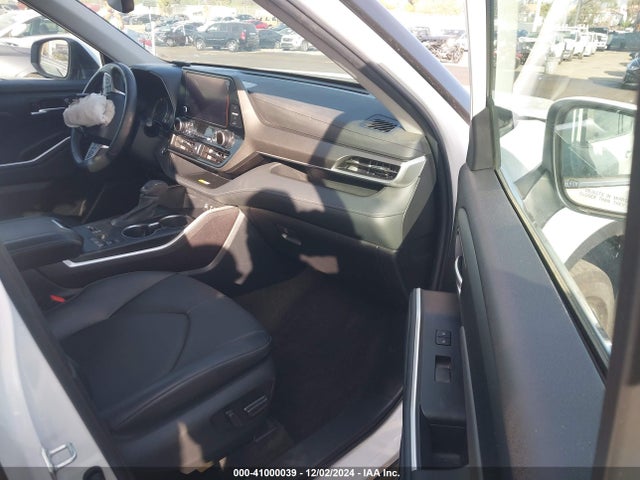 Toyota Highlander Xle 2023 5TDKDRAH9PS005632 Image 5