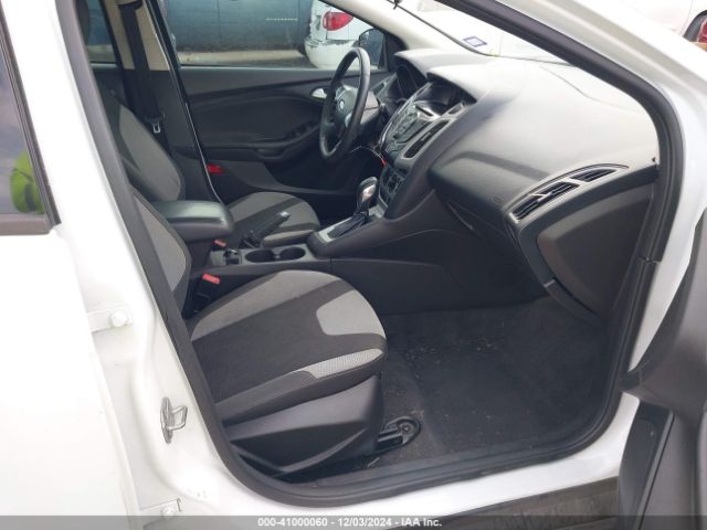 1FADP3K21EL299653 Ford FOCUS SE