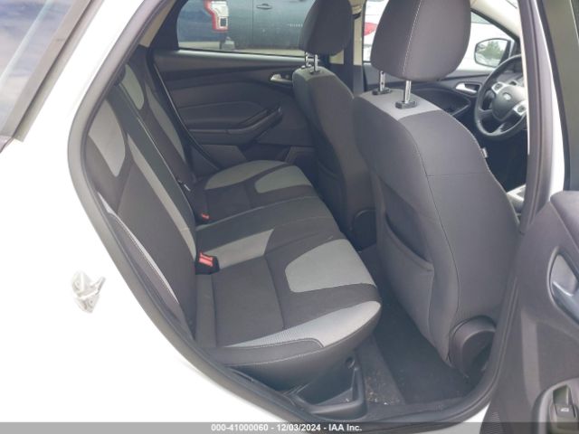 1FADP3K21EL299653 Ford FOCUS SE