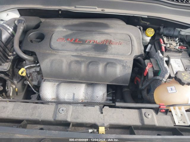 ZACCJBBT2GPD25881 Jeep Renegade 75th Anniversary