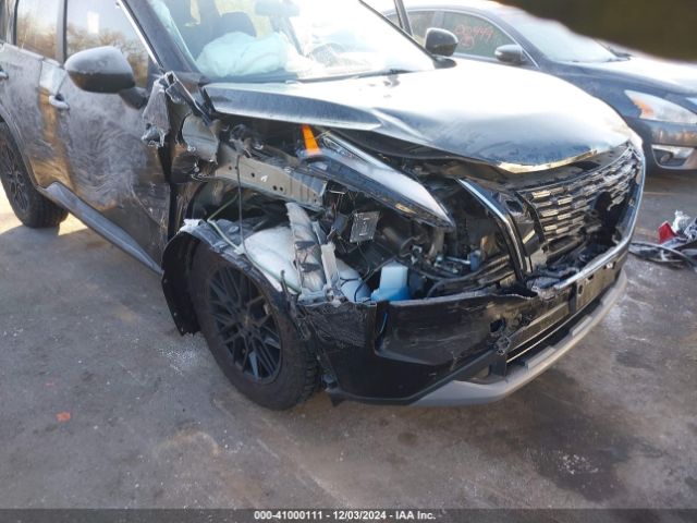 JN8BT3BB4PW495766 Nissan Rogue Sv Intelligent Awd