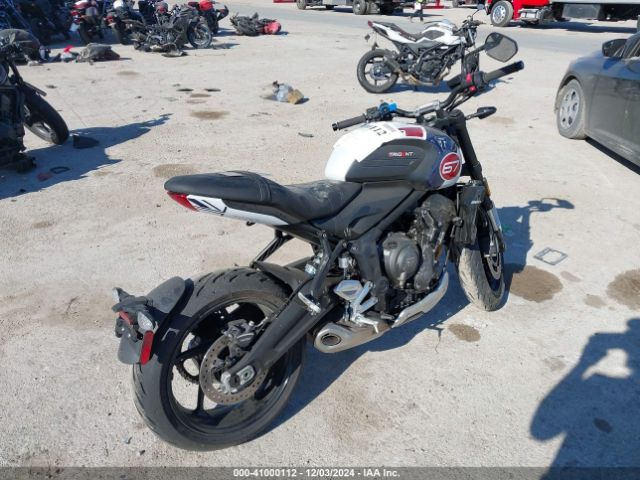 2025 TRIUMPH MOTORCYCLE TRIDENT 660 SMTL10ULXSTBZ3620 Photo 3